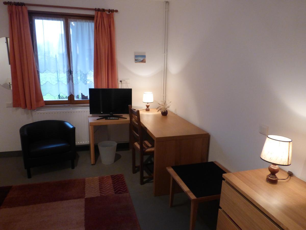 Hotel Les Charmilles De Mormal Landrecies Cameră foto